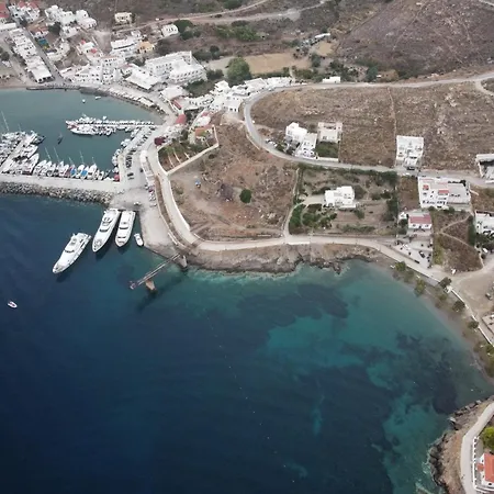 فيلة Greek Traditional Island Sai